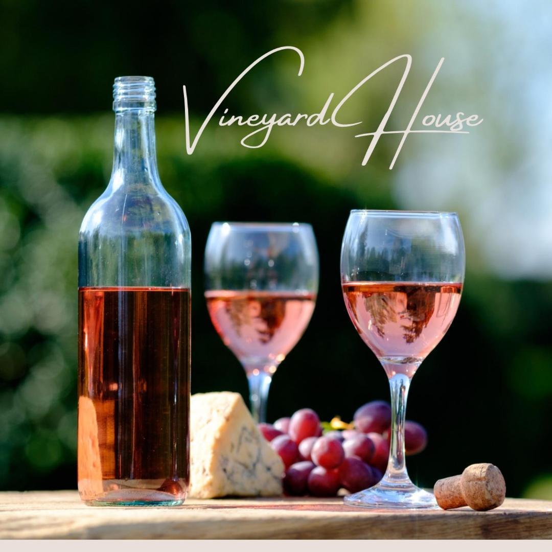 Vineyard House Newlands - With Pool & Views Of Table Mountain Villa Кейптаун Екстериор снимка